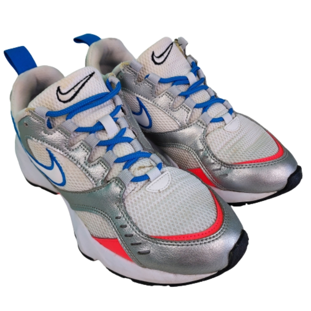 Nike Air Heights Trainers, women's size 9, blue and white